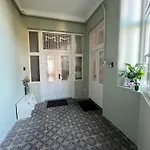 アパート Visit *