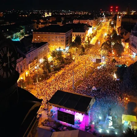 Visit * Debrecen