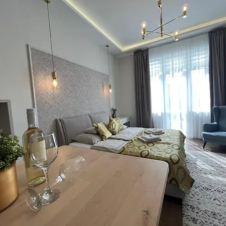 Visit Apartment *