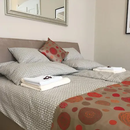 Appartement Visit *
