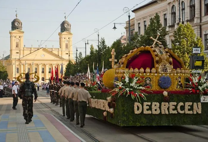 Visit * Debrecen